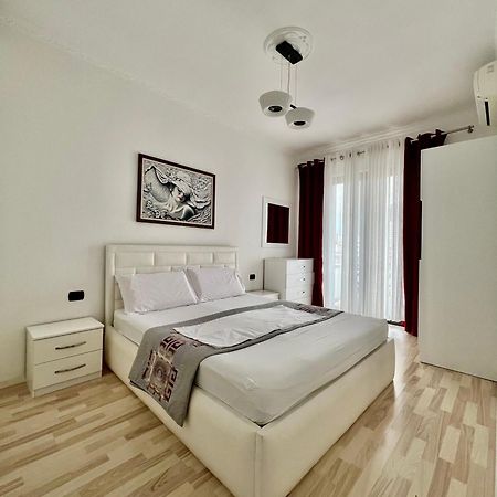 شقة Spiranca Downtown Comfort تيرانا المظهر الخارجي الصورة