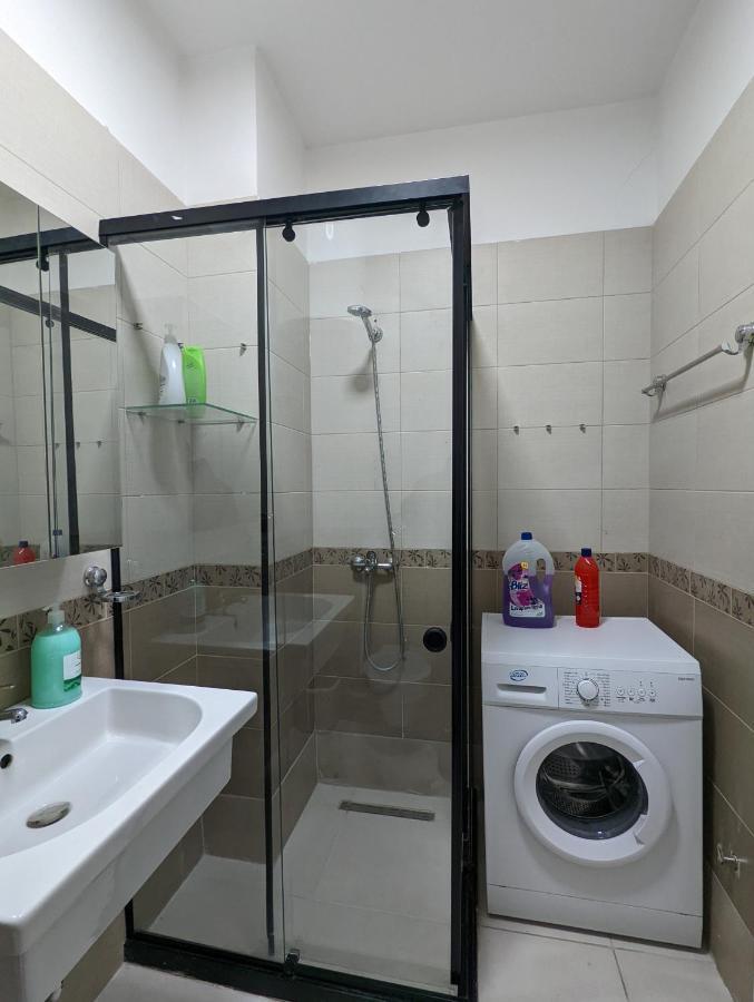 شقة Spiranca Downtown Comfort تيرانا المظهر الخارجي الصورة